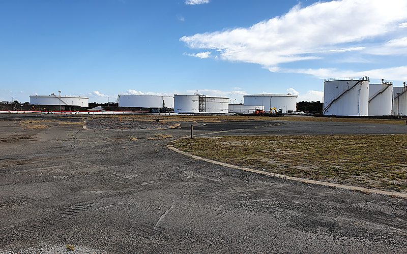 aerogel thermal insulation coating for storage tank and roof